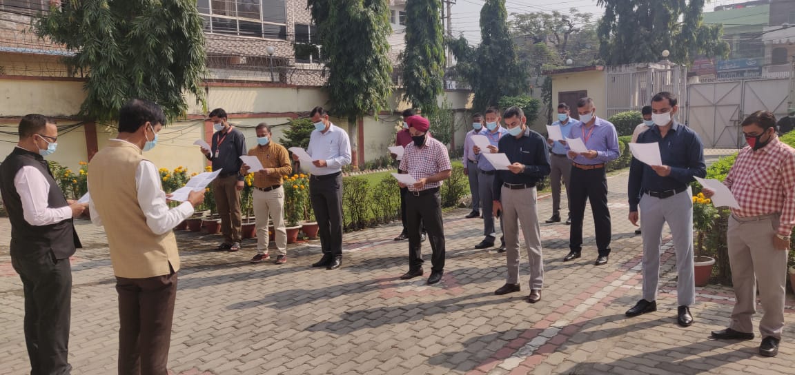 Acting Consul General administered pledge on #Rashtriya Ekta Diwas to officers and officials of CGI Birgunj